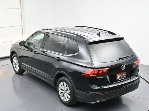 Used 2020 Volkswagen Tiguan S image 37