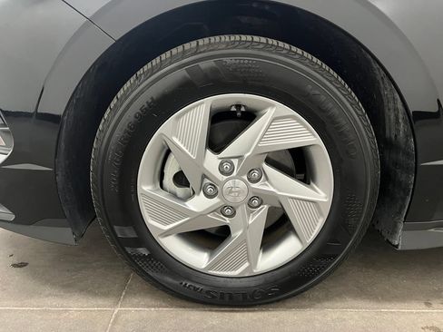 Used 2025 Hyundai Sonata SE FWD image 29