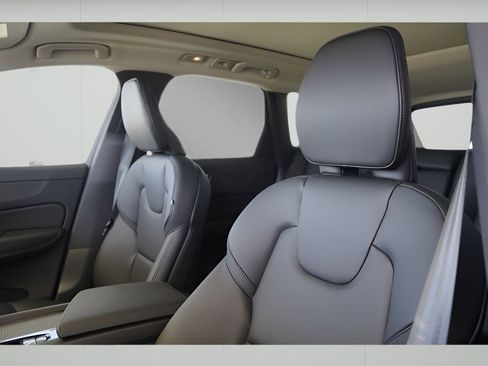 New 2025 Volvo XC60 B5 Core w/ Climate Package image 16