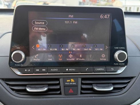 Used 2019 Nissan Altima 2.5 S FWD image 44