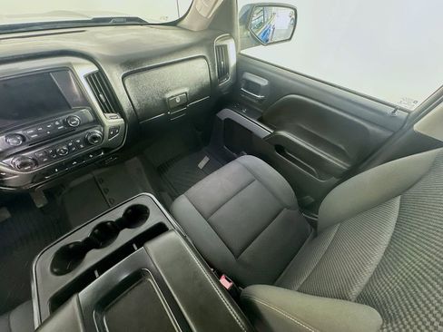 Used 2018 Chevrolet Silverado 1500 LT w/ All Star Edition image 11