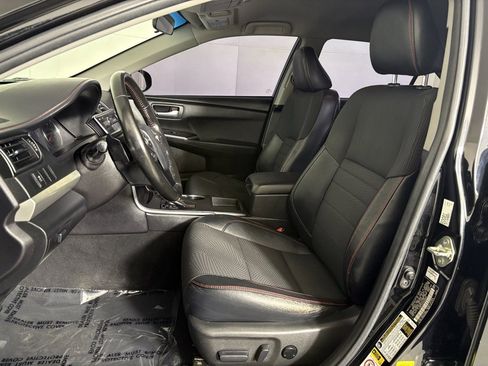 Used 2016 Toyota Camry SE image 15