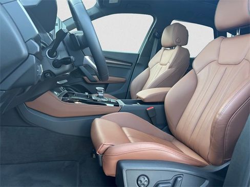 Used 2025 Audi Q5 2.0T Premium Plus w/ Premium Plus Package image 10