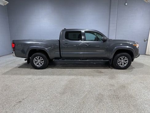 Used 2019 Toyota Tacoma SR5 image 2