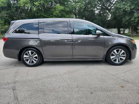 Used 2015 Honda Odyssey Touring Elite image 10
