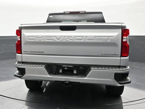 Used 2022 Chevrolet Silverado 1500 Custom RWD image 4