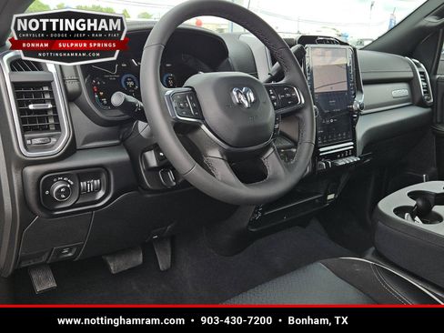 Used 2026 RAM 2500 Laramie AWD/4WD image 27