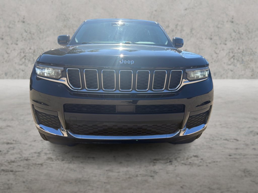Used 2021 Jeep Grand Cherokee L Laredo w/ Luxury Tech Group I AWD/4WD image 13