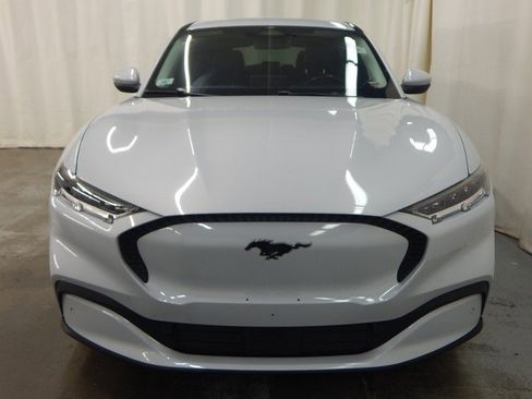 Used 2022 Ford Mustang Mach-E Select image 9