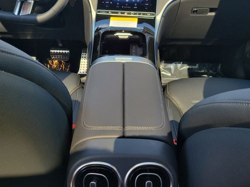 Certified 2026 Mercedes-Benz GLC 300 image 12
