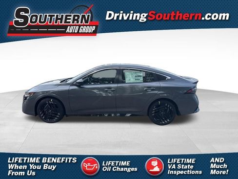 New 2026 Nissan Sentra SR w/ SR Premium Package FWD image 1