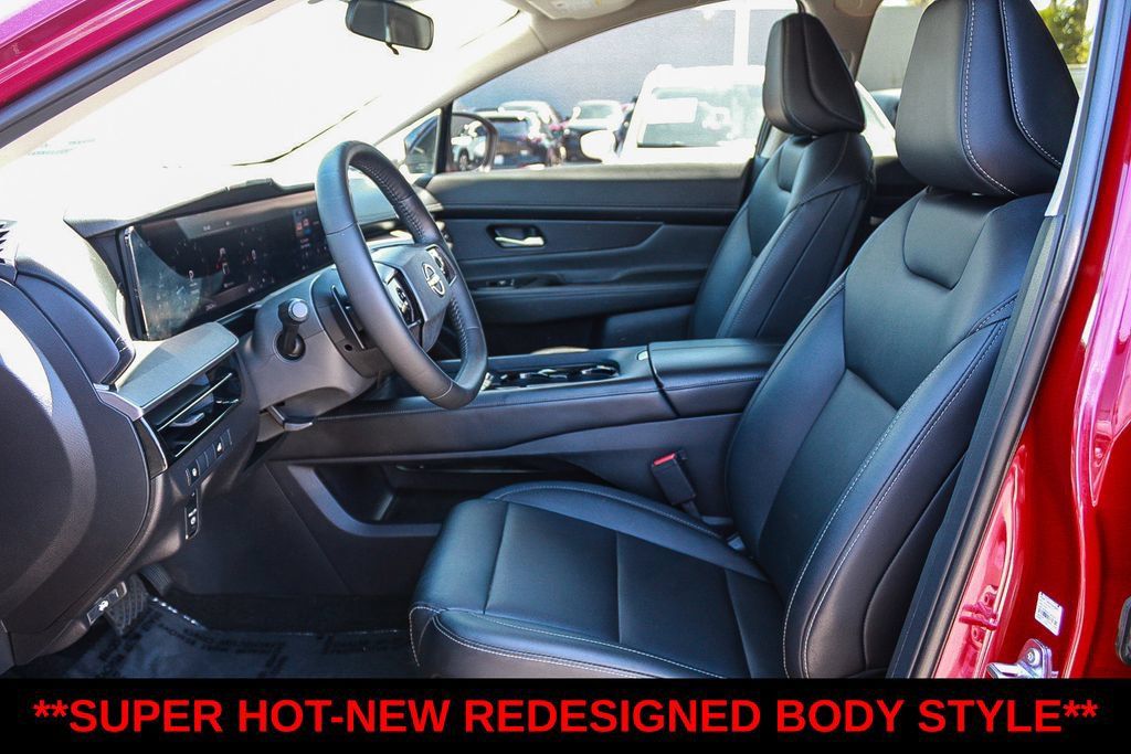 Used 2025 Nissan Murano SV FWD image 17