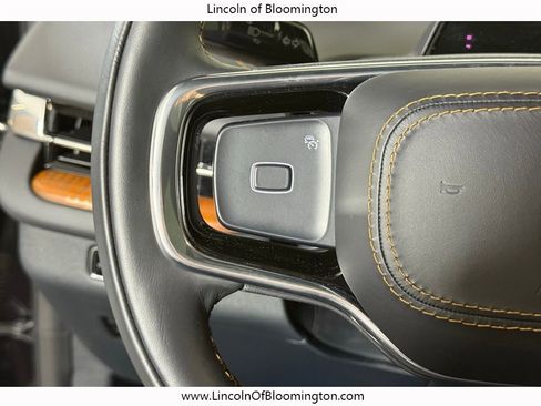 Used 2025 Lincoln Navigator Black Label AWD/4WD image 29