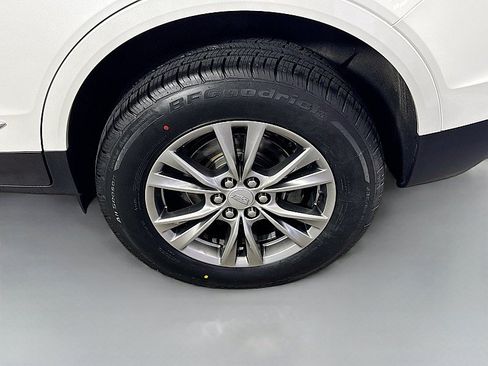 Used 2022 Cadillac XT5 Premium Luxury AWD/4WD image 31