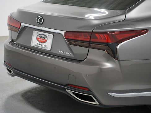 Used 2024 Lexus LS 500 w/ Interior Upgrade Package RWD image 9