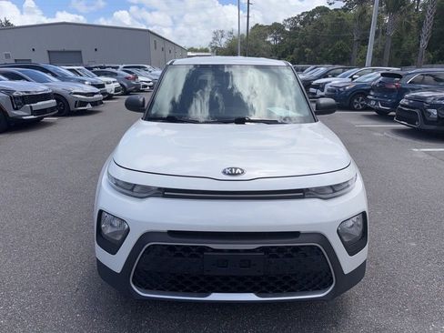 Certified 2021 Kia Soul LX FWD image 2