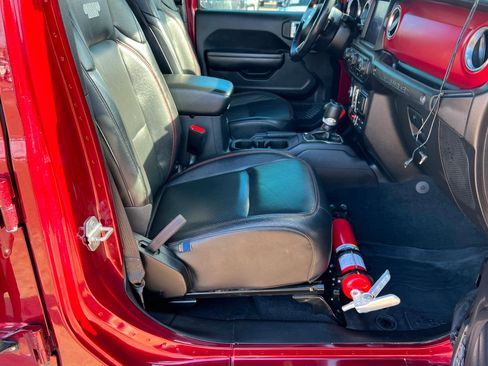 Used 2021 Jeep Wrangler Unlimited Rubicon image 26