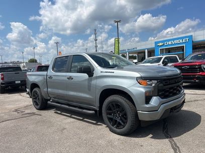 New 2026 Chevrolet Silverado 1500 Custom w/ Turbomax Blackout Package