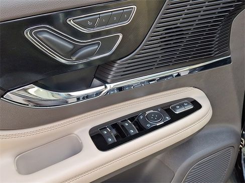 Certified 2022 Lincoln Corsair Reserve w/ Equipment Group 201A image 14