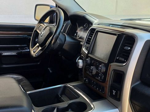 Used 2016 RAM 1500 Laramie w/ Convenience Group AWD/4WD image 18
