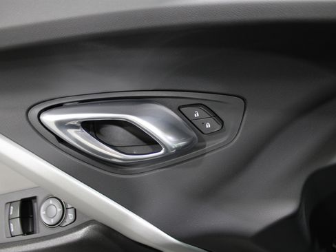 Used 2020 Chevrolet Camaro LT w/ RS Package image 8