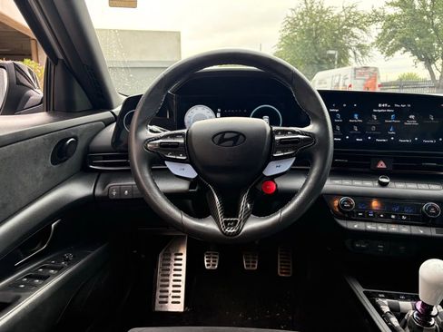 Used 2025 Hyundai Elantra N image 7