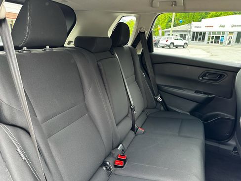 Used 2024 Nissan Rogue S AWD/4WD image 27