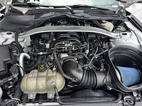 Used 2022 Ford Mustang Mach 1 w/ Mach 1 Handling Package RWD image 21