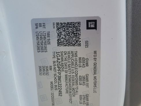 Used 2021 Chevrolet Express 3500 LT w/ LT Preferred Equipment Group image 35