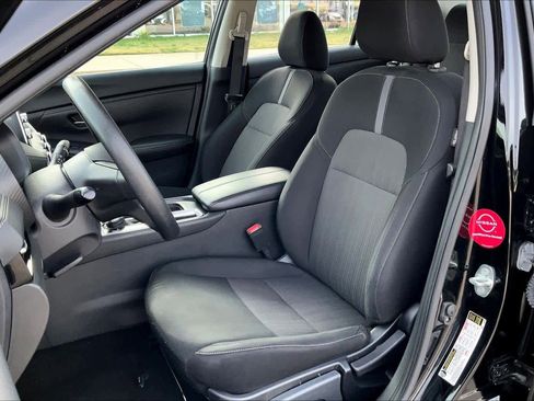 Used 2024 Nissan Sentra SV image 7