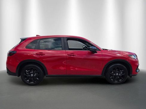Certified 2025 Honda HR-V Sport image 2