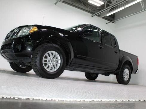 Used 2016 Nissan Frontier SV image 39
