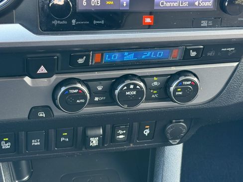 Used 2019 Toyota Tacoma Limited RWD image 22
