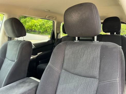 Used 2015 Nissan Pathfinder S AWD/4WD image 12
