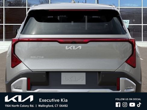 New 2027 Kia Seltos LX FWD image 13
