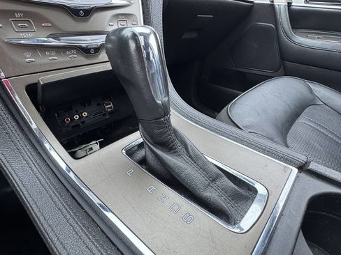 Used 2013 Lincoln MKX AWD image 24