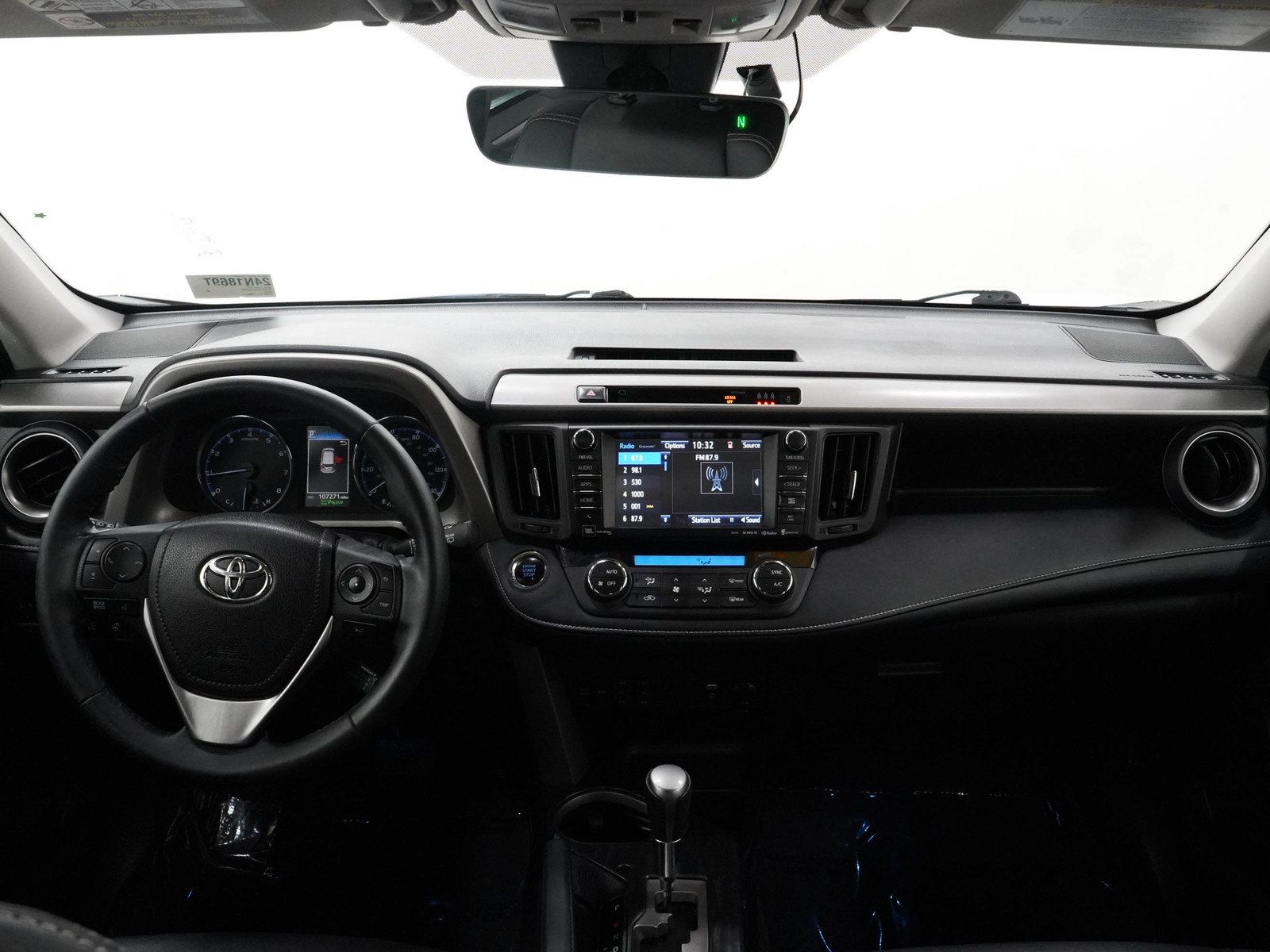 Used 2018 Toyota RAV4 Platinum AWD/4WD image 14