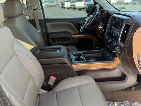 Used 2016 Chevrolet Silverado 1500 LTZ w/ LTZ Plus Package image 10
