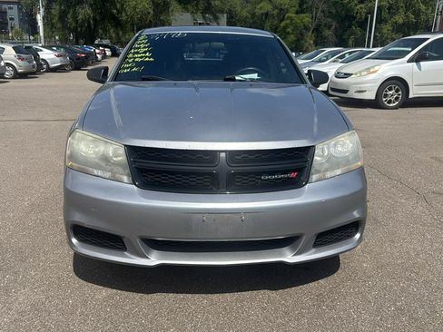 Used 2014 Dodge Avenger SE w/ Blacktop Package FWD image 2