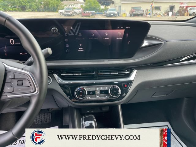 Used 2024 Buick Envista Sport Touring w/ Convenience I Package FWD image 19