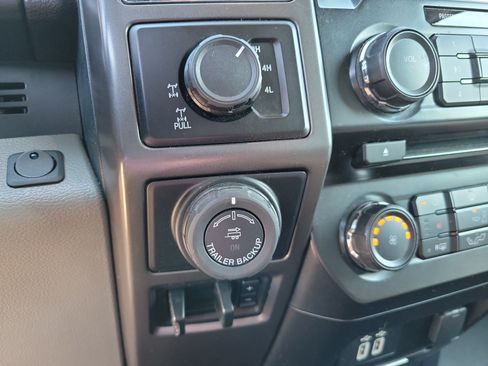 Used 2016 Ford F150 XLT w/ Equipment Group 302A Luxury AWD/4WD image 20