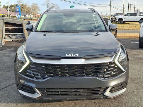 Used 2025 Kia Sportage EX w/ Premium Package image 2