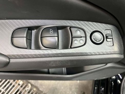 Used 2025 Nissan Altima 2.5 S image 16