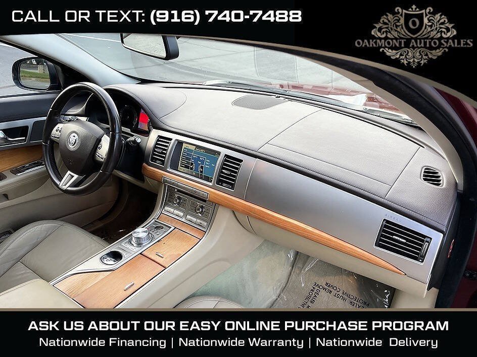 Used 2010 Jaguar XF Luxury RWD image 14