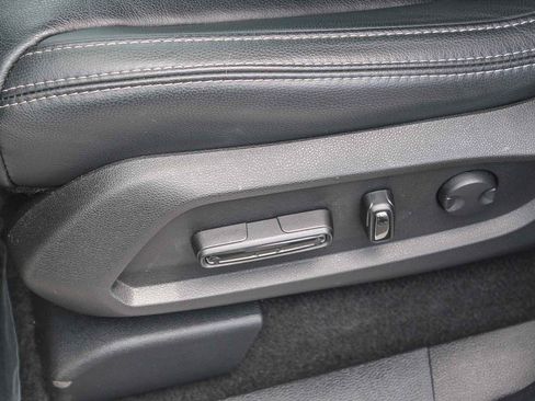 Used 2025 Honda Pilot EX-L image 22