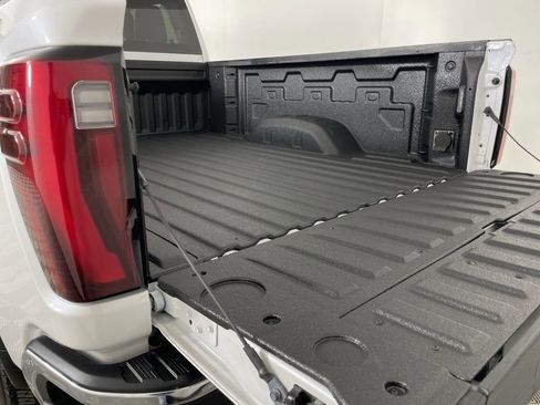 Used 2025 GMC Sierra 2500 SLT w/ SLT Convenience Package image 26