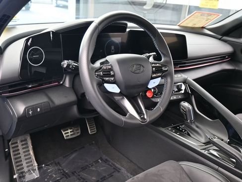 Used 2025 Hyundai Elantra N image 14