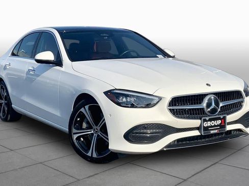 Used 2025 Mercedes-Benz C 300 Sedan image 3