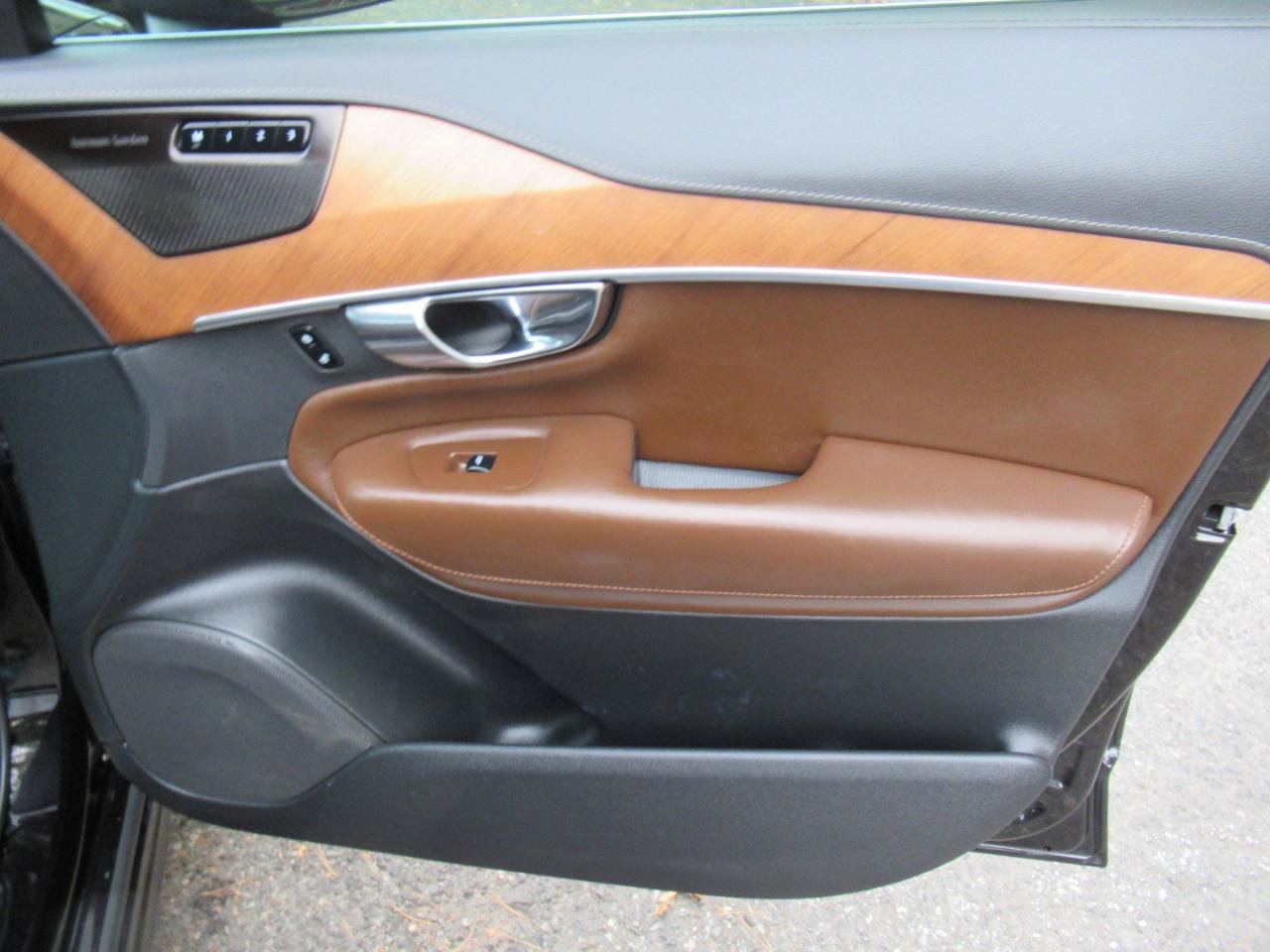 Used 2019 Volvo XC90 T6 Inscription w/ Luxury Package AWD/4WD image 17