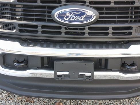New 2026 Ford F250 XL AWD/4WD image 8